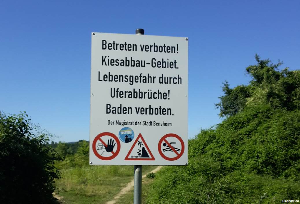 Betreten und schwimmen verboten!